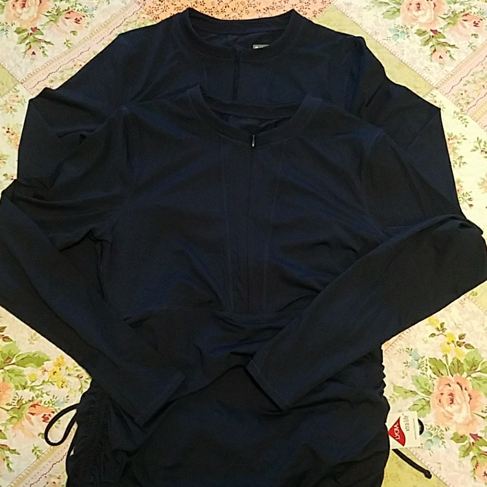 Ruched Rashguard - Picture 2 of 3